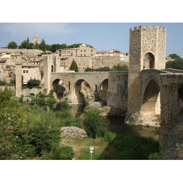 Besalu - Pixabay
