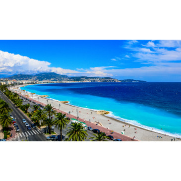 Nice - Vue sur la Baie - iStock